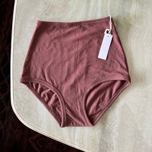 ARQ XS high waisted undies